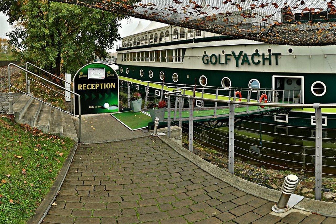 Rohan Boat Prague Exterior photo